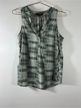 Banana Republic Women’s Sleeveless Top